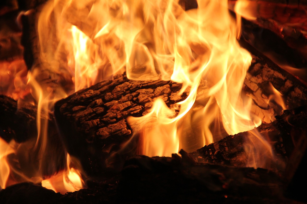 Expert Fireplace Cleaning in Midlothian, TX Professional Fireplace Cleaning Services In Midlothian Texas